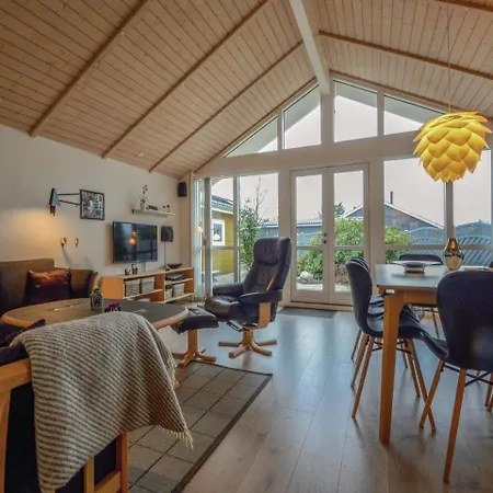 Four Bedroom Holiday In Haderslev
