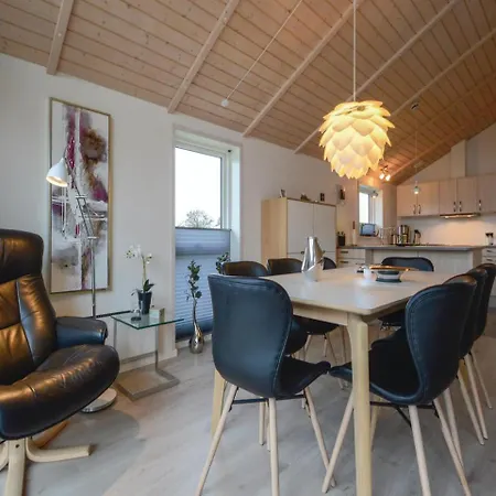 Four Bedroom Holiday In Holiday home
